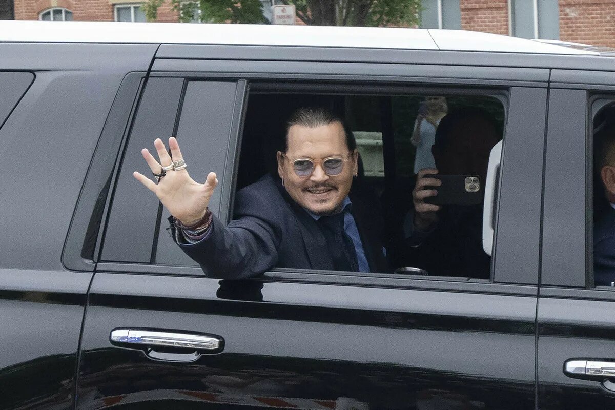 Дело депп против херд. Johnny depp 2025. джонни депп папарацци 2025.