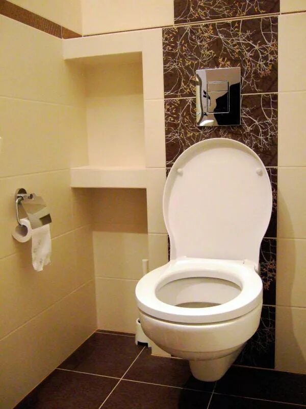 Туалет справа. Туалет вид сбоку. Справа. Санузел с угловым унитазом. Туалет с раковиной и гигиеническим душем.