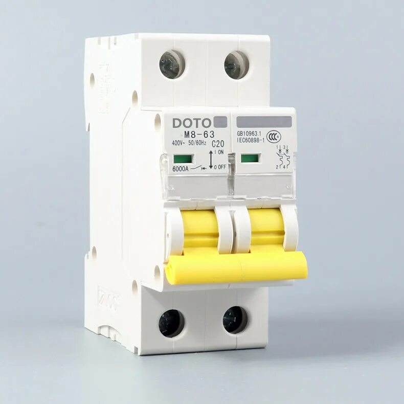 Два однополюсных автомата. Автоматический выключатель двухполюсный соединение. Автомат двухполюсный с 2. Автоматический выключатель 16а однополюсный схема подключения. Два однополюсных автомата.