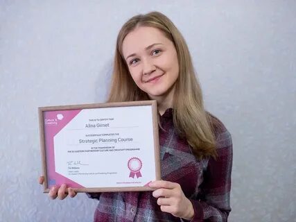 Девочке не выдали документы
