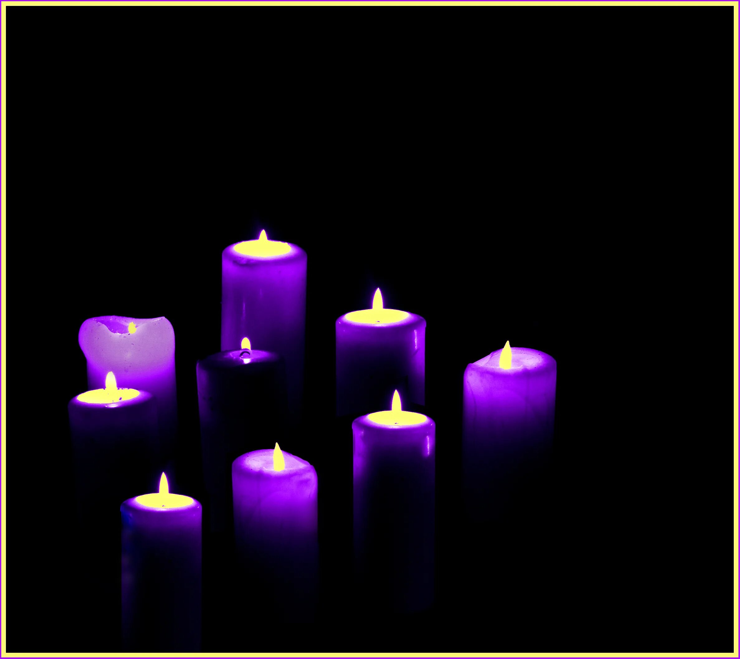 Пеньковая свеча фиолетовая. Лиловые свечи. Фиолетовая свечка. Фиолетовая свечка. Разноцветные свечи.