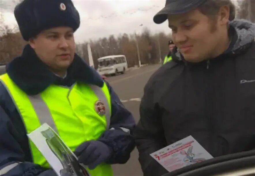 Вакансии водитель в чехове и районе. Чеховский водитель. Водитель грузовичкофф. Вакансии водитель в чехове и районе. Вакансии водитель в чехове и районе.