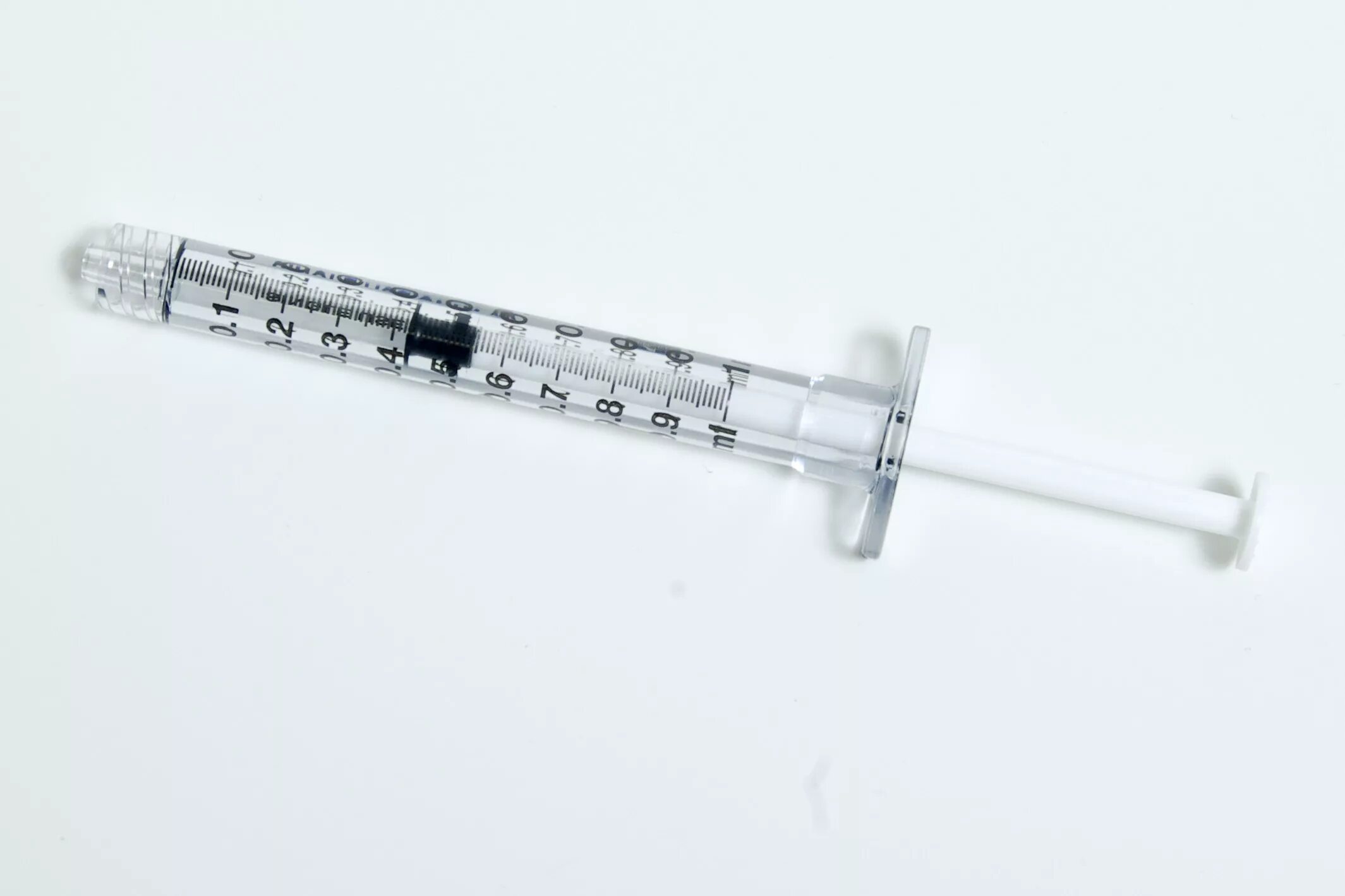 Unidose Syringe (1,2 мл - 100 пустых шприцев). 0 25 Мл в инсулиновом шприце. 0 15 Мл в инсулиновом шприце. 0 4 Мл в инсулиновом шприце.