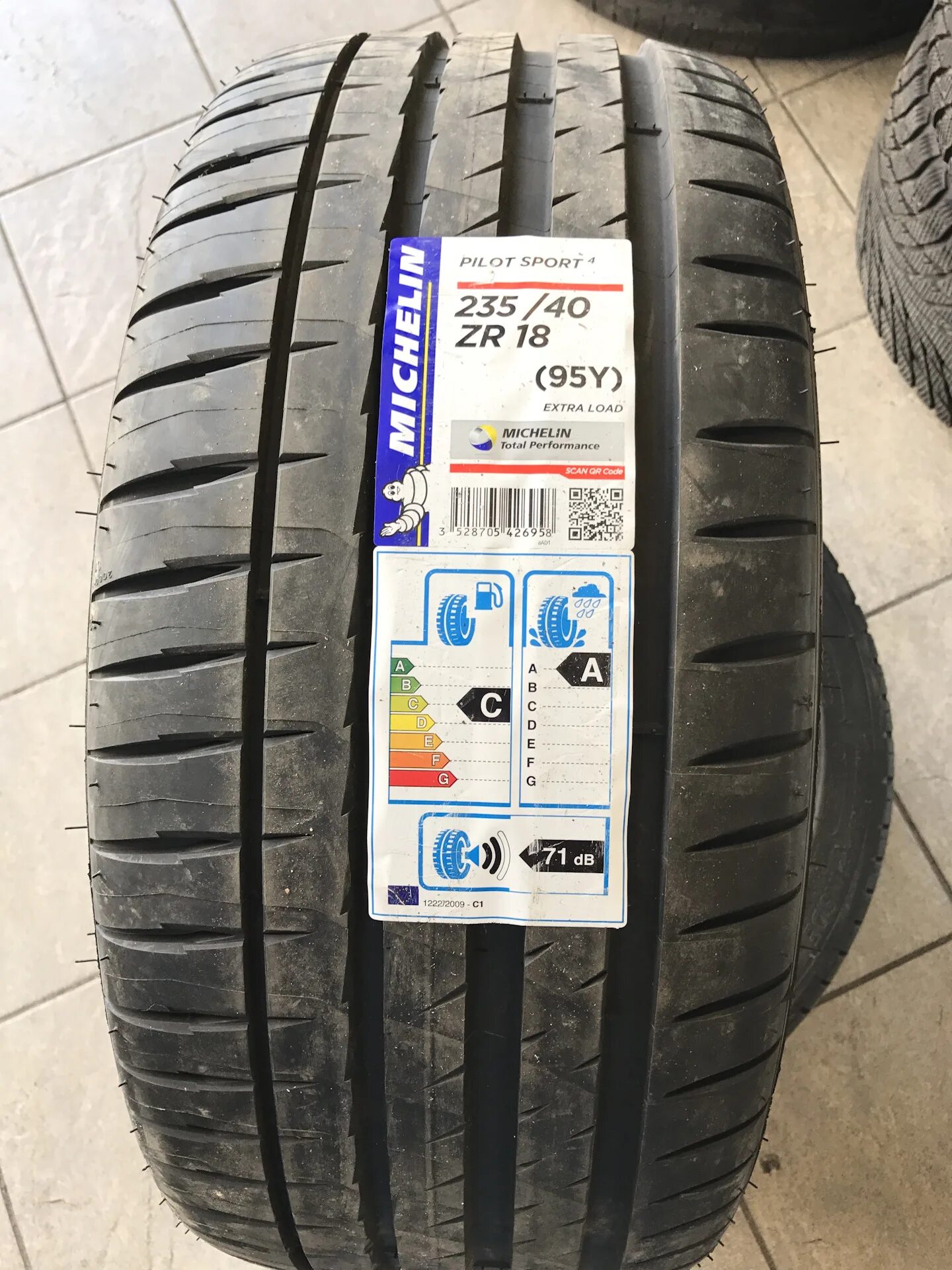 Мишлен пилот спорт 4 235 40 19. Мишлен пилот спорт 4 245/45/17. Michelin Pilot Sport 4 225 40 r19. Michelin Pilot Sport 4 225/45 r18. Мишлен 4 лето