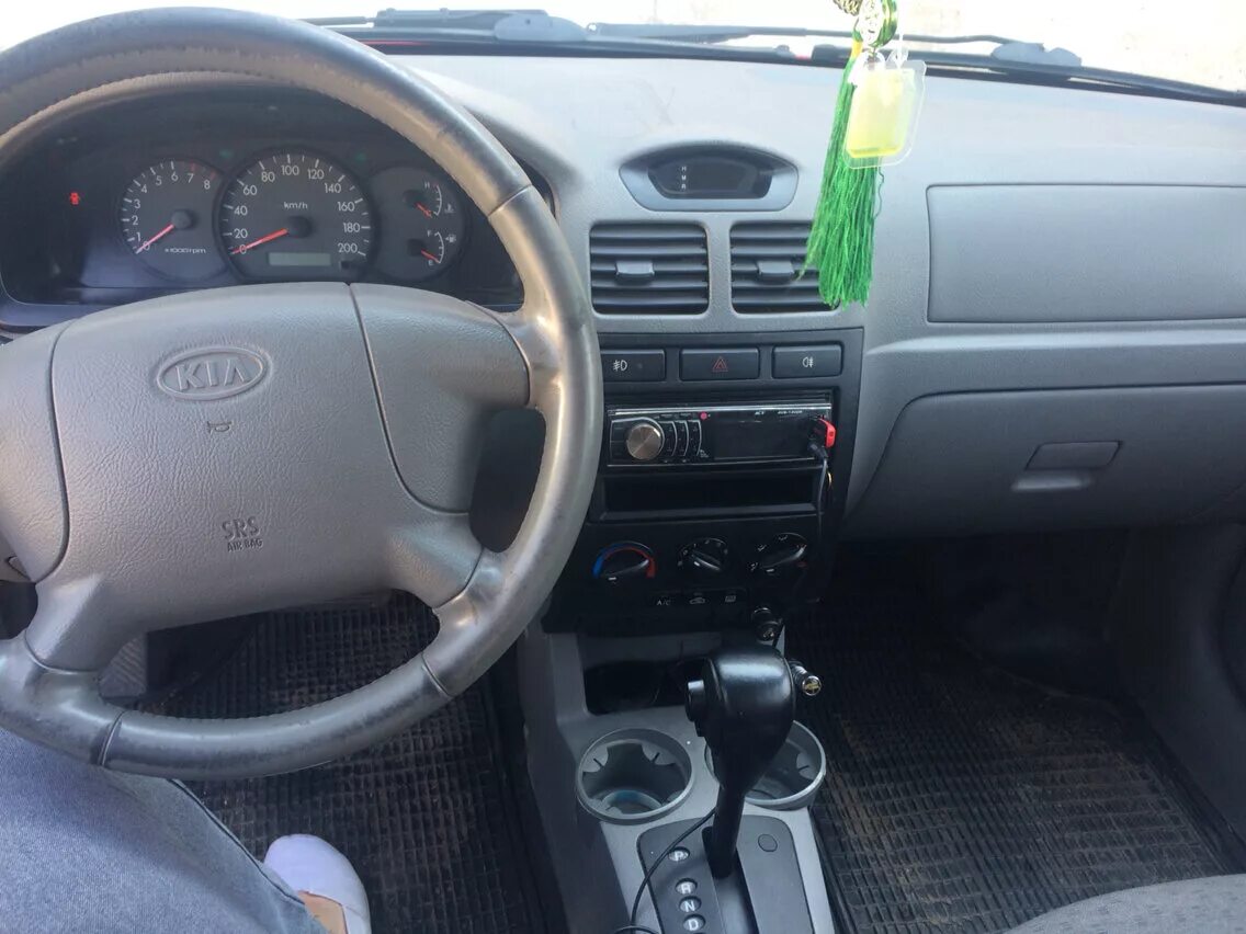 5 2001. дэу нубира 2001. автомат 2001. Kia rio 2004 салон. автомат 2001.