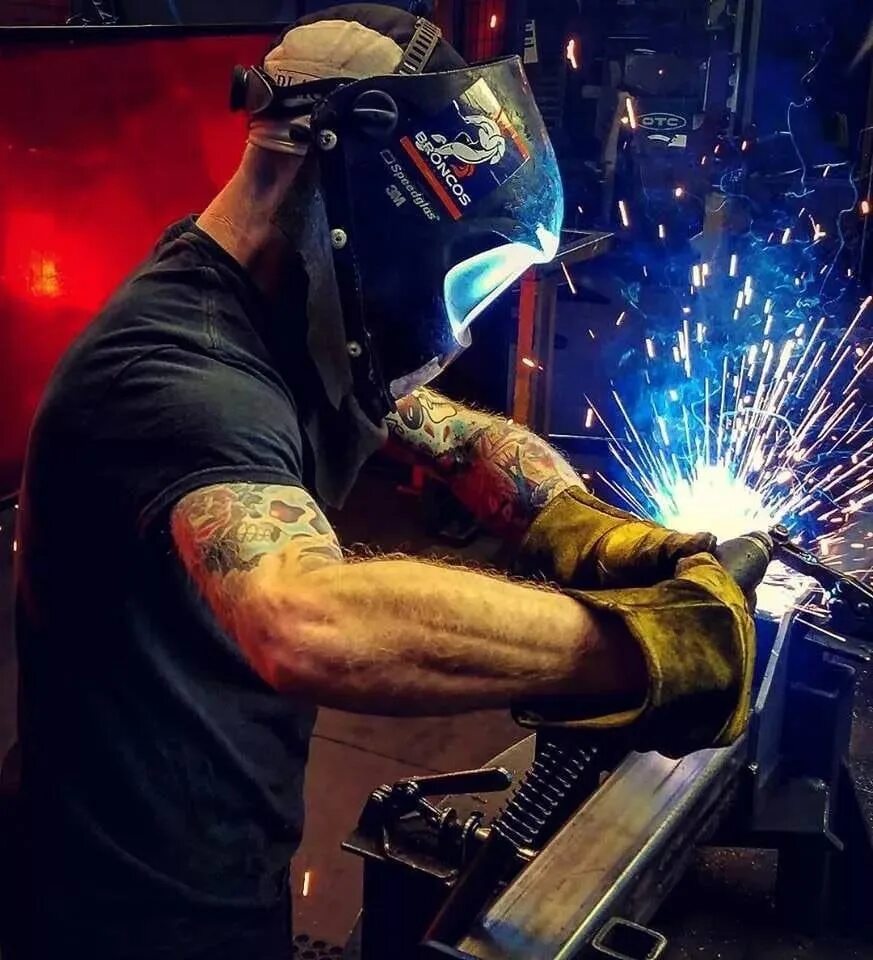 Ростов авито работа сварщик. Сварка металла. Сварка металлических конструкций. Сварка. Логотип сварка металлоконструкций.