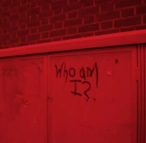 Бесит твоя жажда жить. Песня бесит твоя жажда жить. Душевная красота. Сметана банд очки сердечки. Нежность женщины.