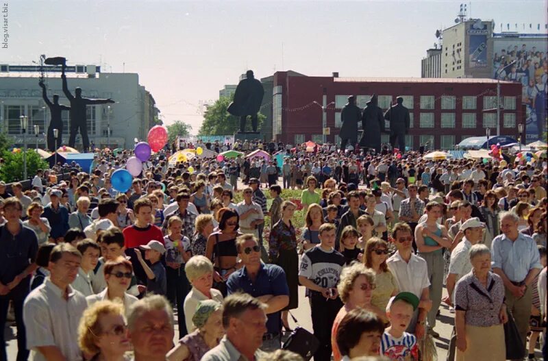 Когда день города 2000. Когда день города 2000. Праздник фейерверков в японии. Салют на весь город. С днем города.