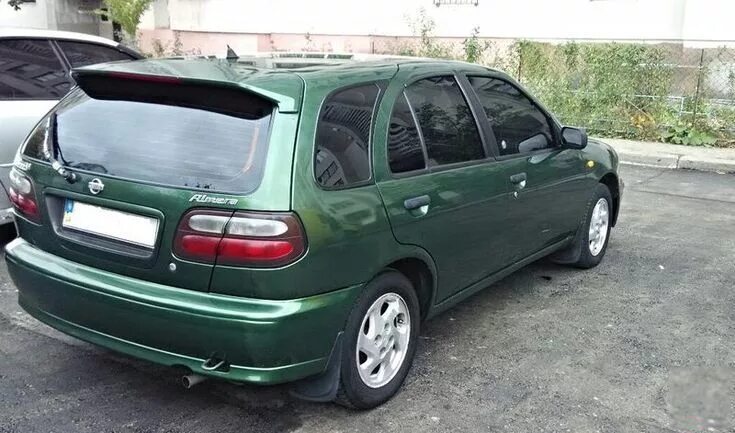 Nissan Almera 1999. Ниссан Альмера хэтчбек 1999. Ниссан Альмера 1999 года универсал. Nissan Almera 1999 хэтчбек.