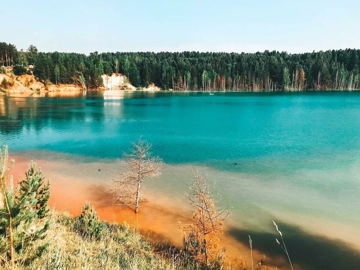 Озеры где отдохнуть. Озеро Апрелька Кузбасс. Озеро Апрелька Гурьевский район. Голубые озера Костенково Кемеровская область. Апрелька озеро в Кемеровской области.