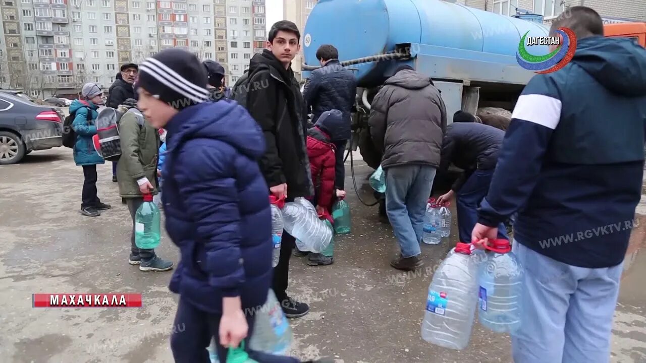 Айша Гусейнова РГВК. РГВК Дагестан репортаж про 45 школу Шамхал.