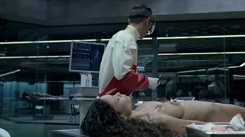 Thandie Newton nude.