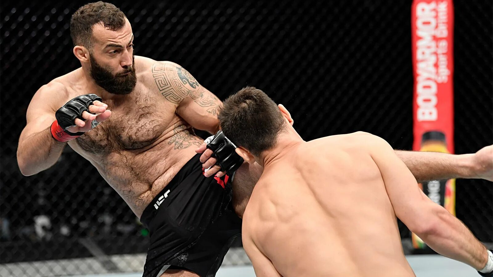 Мара ромеро борелла боец. Хадис ибрагимов боец ufc. Хадис ufc. Ибрагимов хадис боец юфс. Ибрагимов хадис боец юфс.