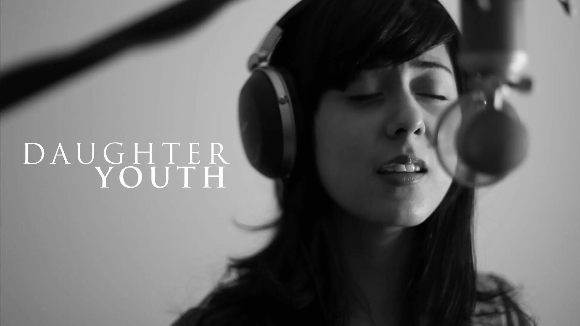 Daughter music. Daughter Youth обложка. Daughter Youth Single. The Wild Youth Ep daughter обложка. Lee Youth DJ.