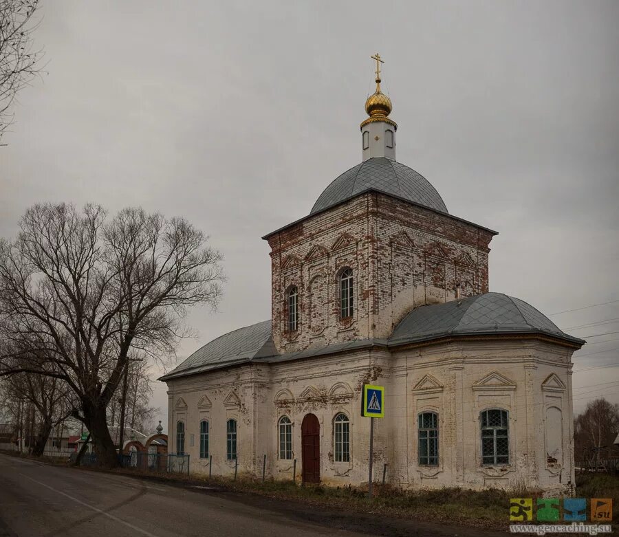 Погода ахматово. Храм Покрова Пресвятой Богородицы село Ахматово. Церковь с Ахматово Чувашия. Церковь Покрова Пресвятой Богородицы в Ахматово Алатырь. Ахматово Тверская область.