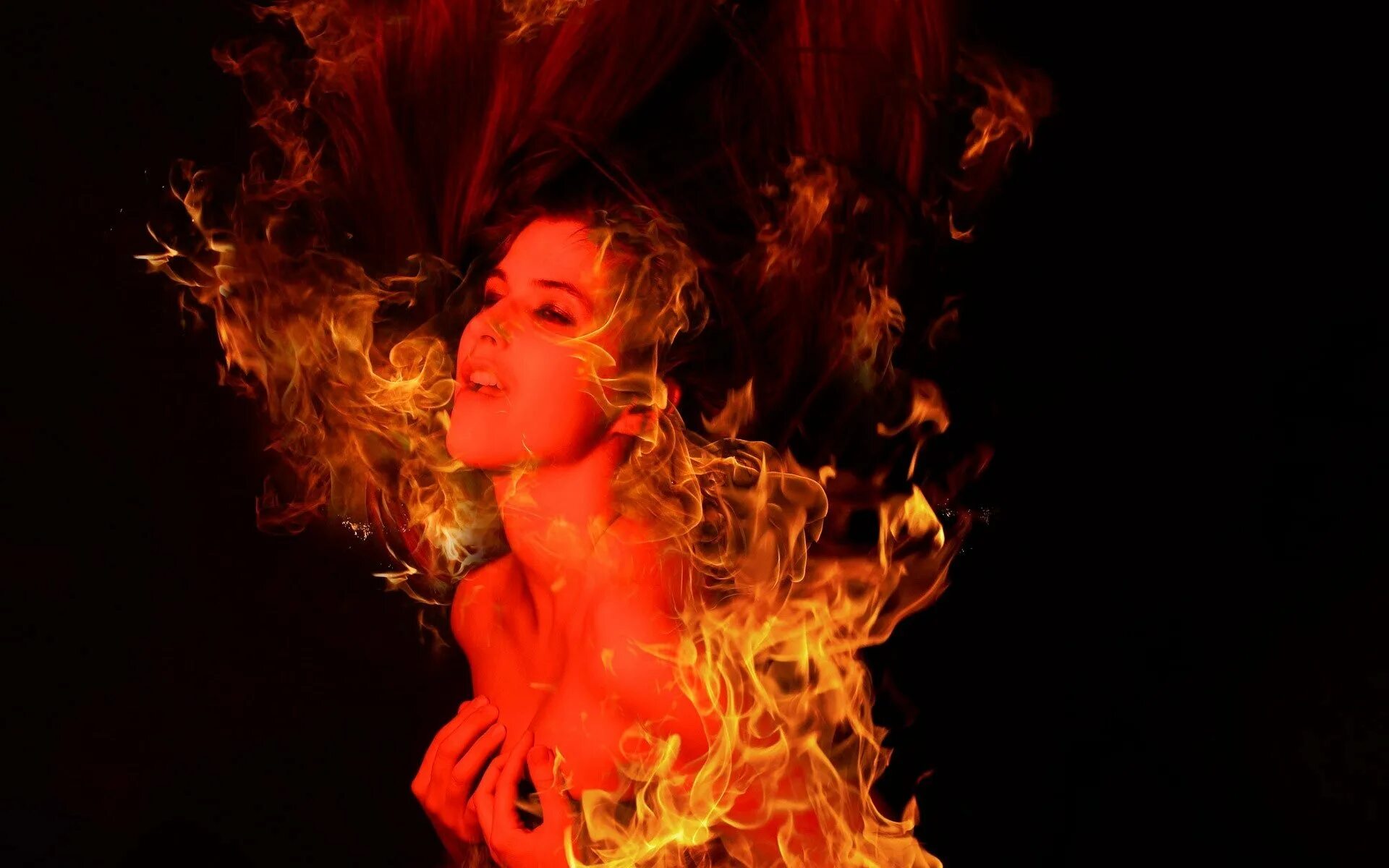 Огненная женщина. Девушка и огонь. Огненная девушка. Огненный танец.