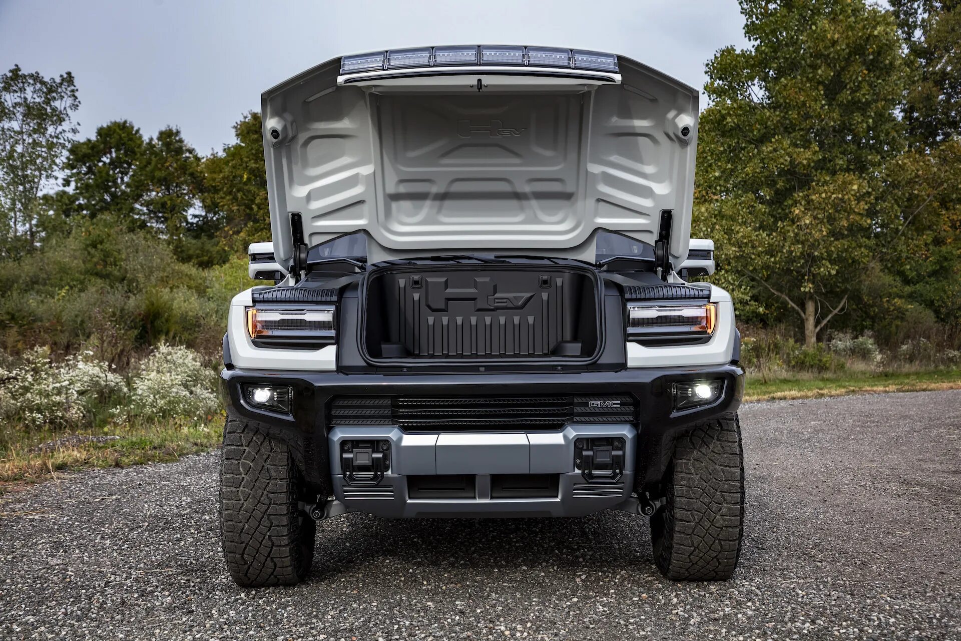 Фото нового хаммера. Gmc 2024. Фото нового хаммера. Rdbla. Hummer ev suv.