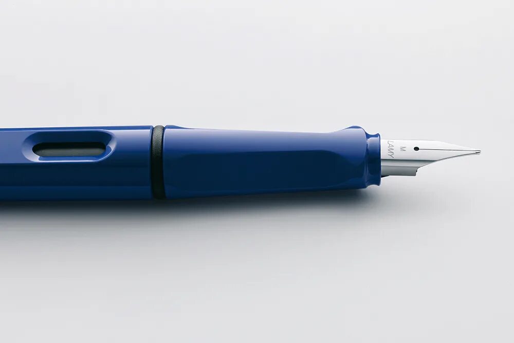 Lamy safari. Ручка Lamy Safari EF. Ручка Lamy Safari m. Перьевая ручка Lamy Safari f. Ручка перьевая Lamy Safari 014 синий EF.