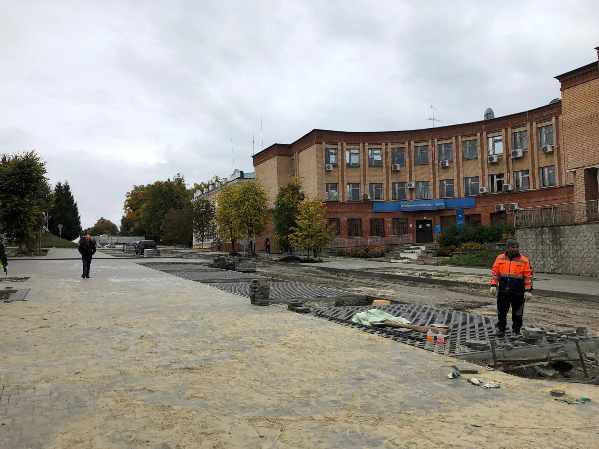 Погода в железногорске курской обл. 15 октября погода. Погода в курске. Изношенная мостовая. Рп 5 курская железногорск.
