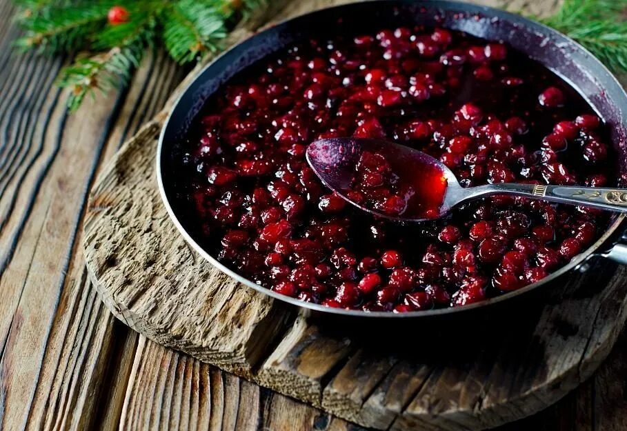 Морс «брусника». Джем клюква брусника. Сranberry Sauce – клюквенный соус. Засахаренная брусника.