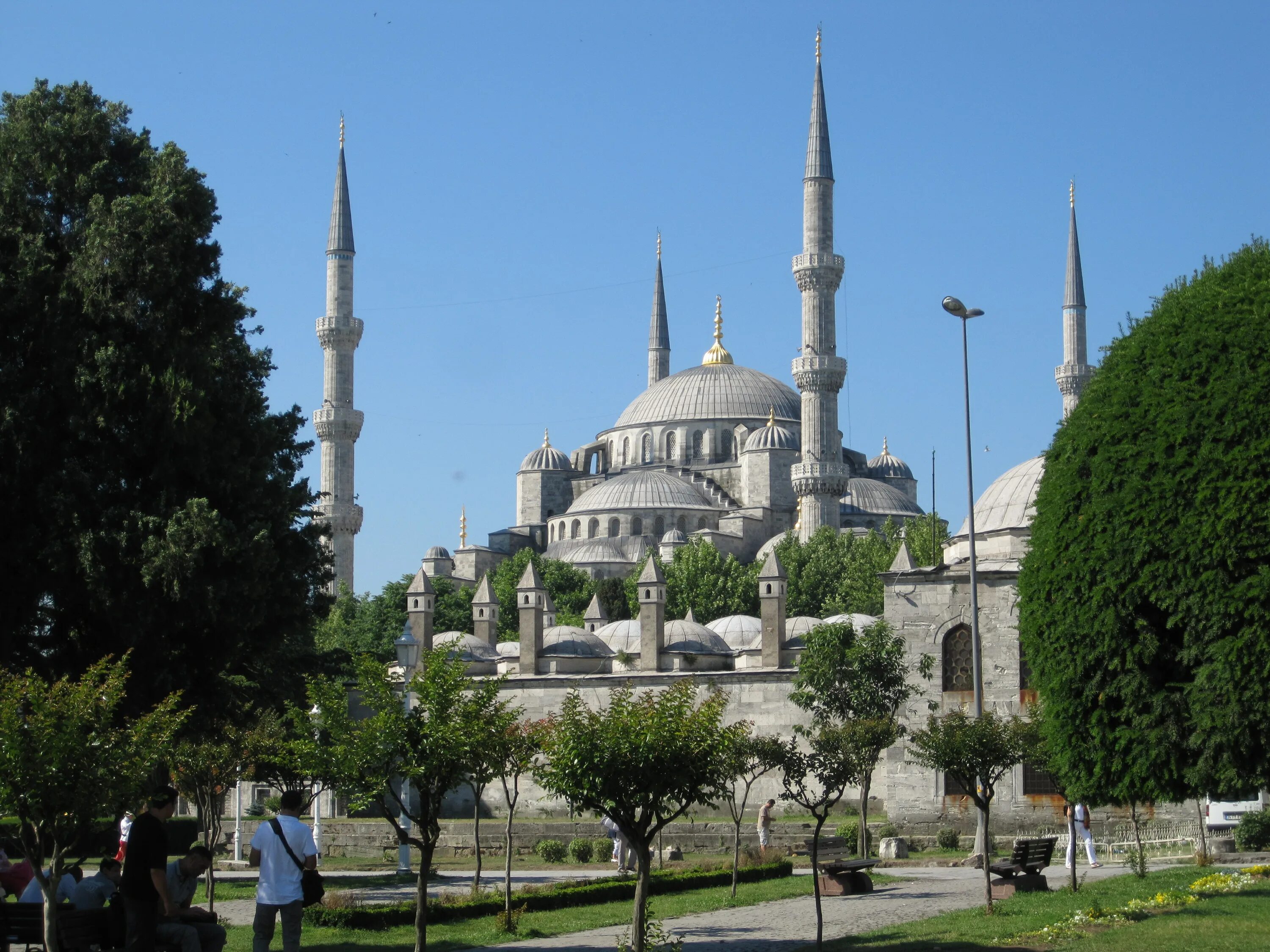 Стамбул часовой. Мечеть Султанахмет 2022. Стамбул. Голубая мечеть. Голубая мечеть в Стамбуле зимой.