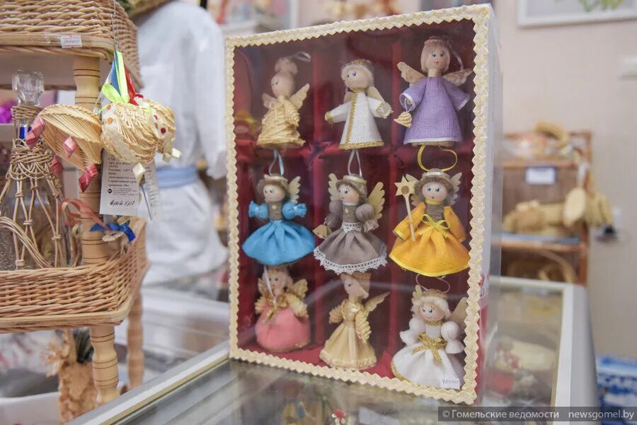 Фабрика художественных изделий. Фхи фабрика художественных изделий. Бобруйская фабрика художественных изделий. Фабрика художественных изделий харьков. Бобруйская фабрика мастерских вырабау.