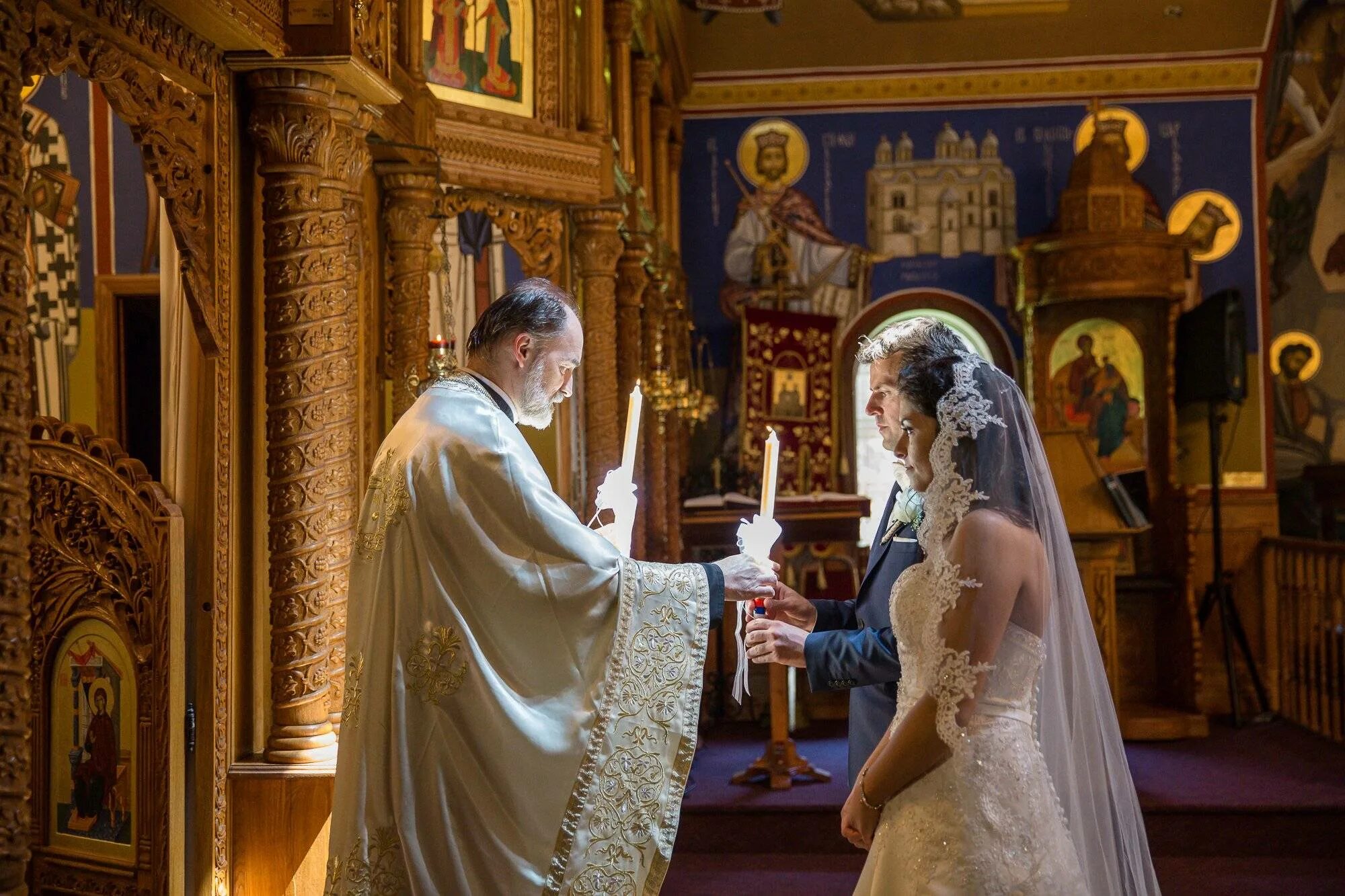 Венчание в христианстве. Венчание в церкви. Фотосессия венчания в церкви.