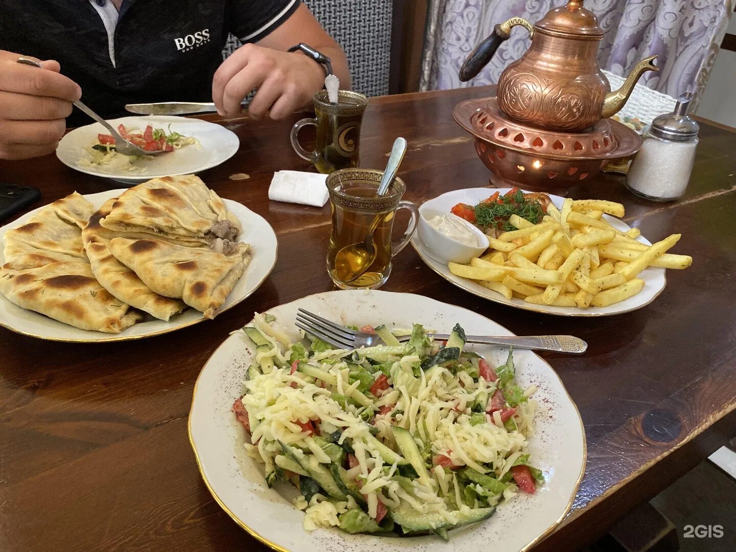 Абубакарова 1. Кафе в городе хасавюрт. Хасавюрт ул алиева д 41. Кофейни хасавюрта. Нео ресторан в хасавюрте меню.