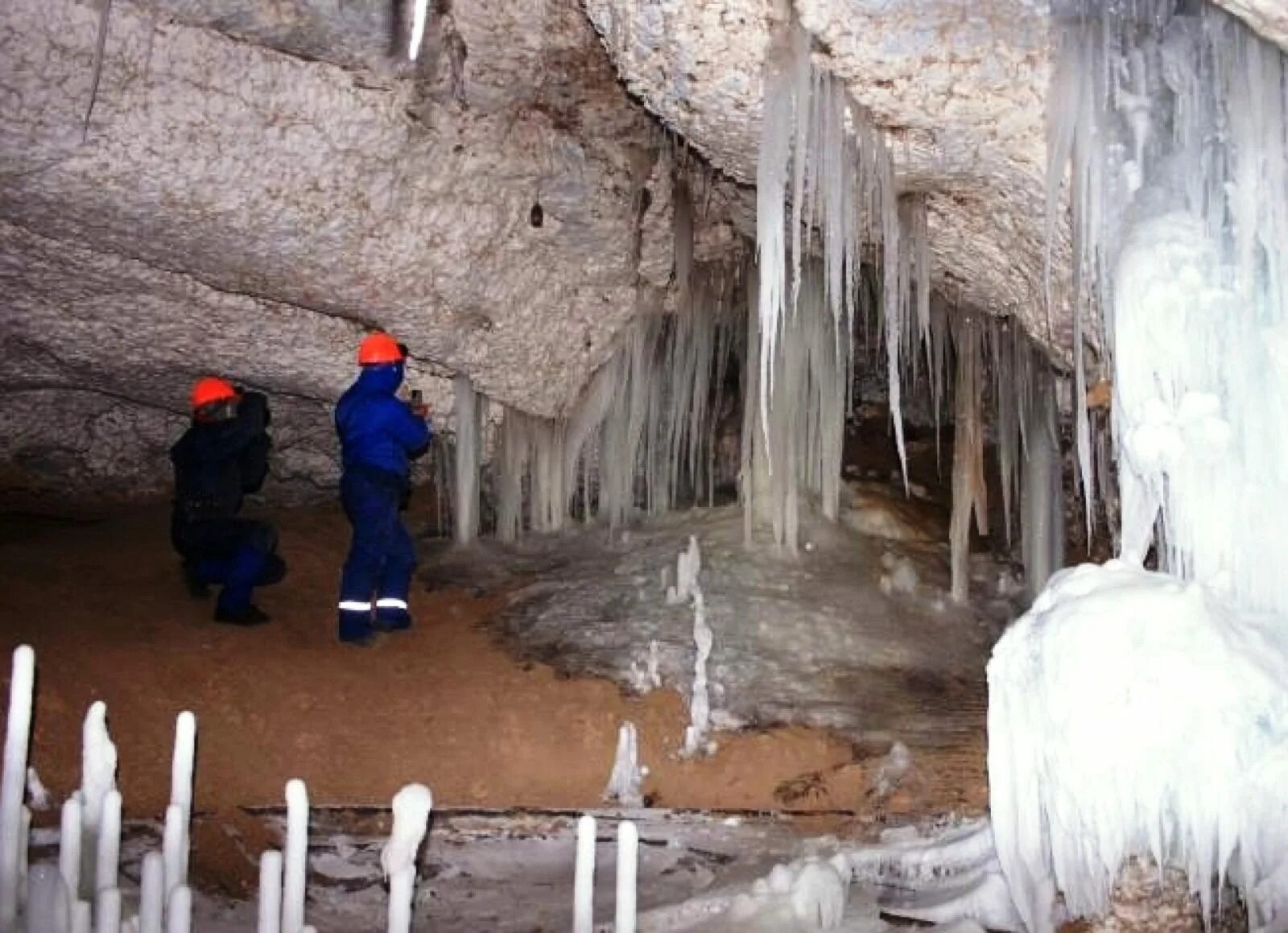 голубино пещеры. пинежские пещеры экскурсия голубино. голубино пинежский район пещеры. пещера голубинский провал пинежский заповедник. пинежские пещеры архангельск.
