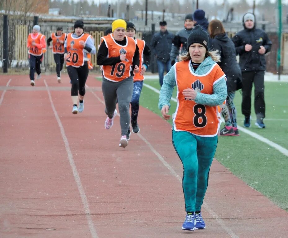 альметьевск 2 нефтяников. спорткомплекс нефтяник бассейн нижневартовск. спортивные нефтяники. спорт нефтяников. усинскнефтегаз.