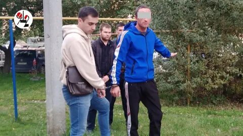 Поймал на улице девушку