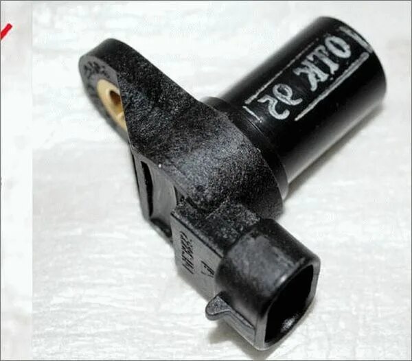 Датчик положения распредвала нива шевроле. Датчик распредвала нива 2123. Датчик фаз ваз 2115 артикул. Датчик положения распредвала нива. 141.