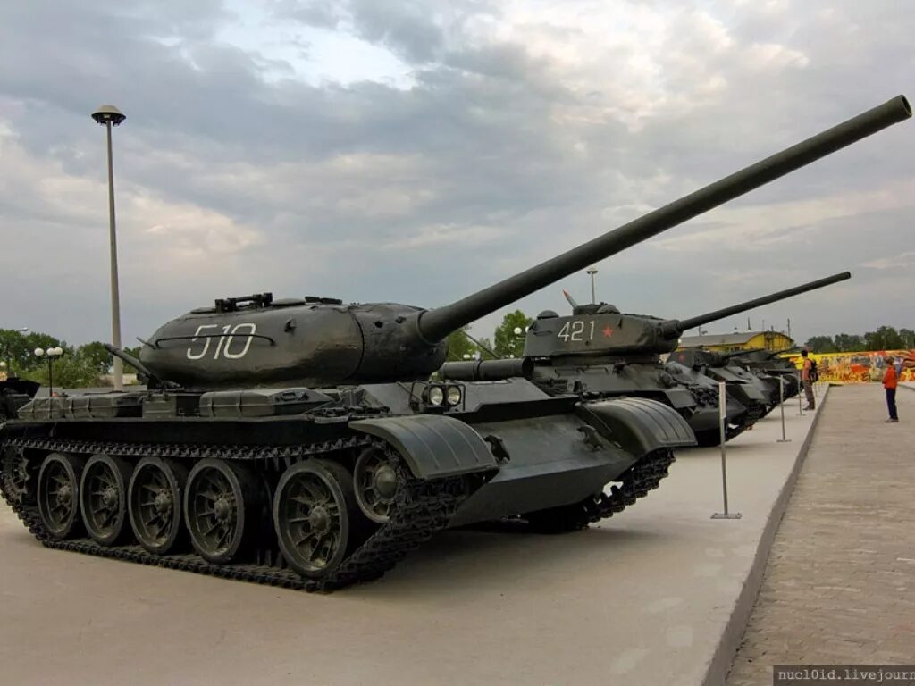 Купить т 54. Т-54б. Танк т-54. Т-54 средний танк. Танк т54 1947.