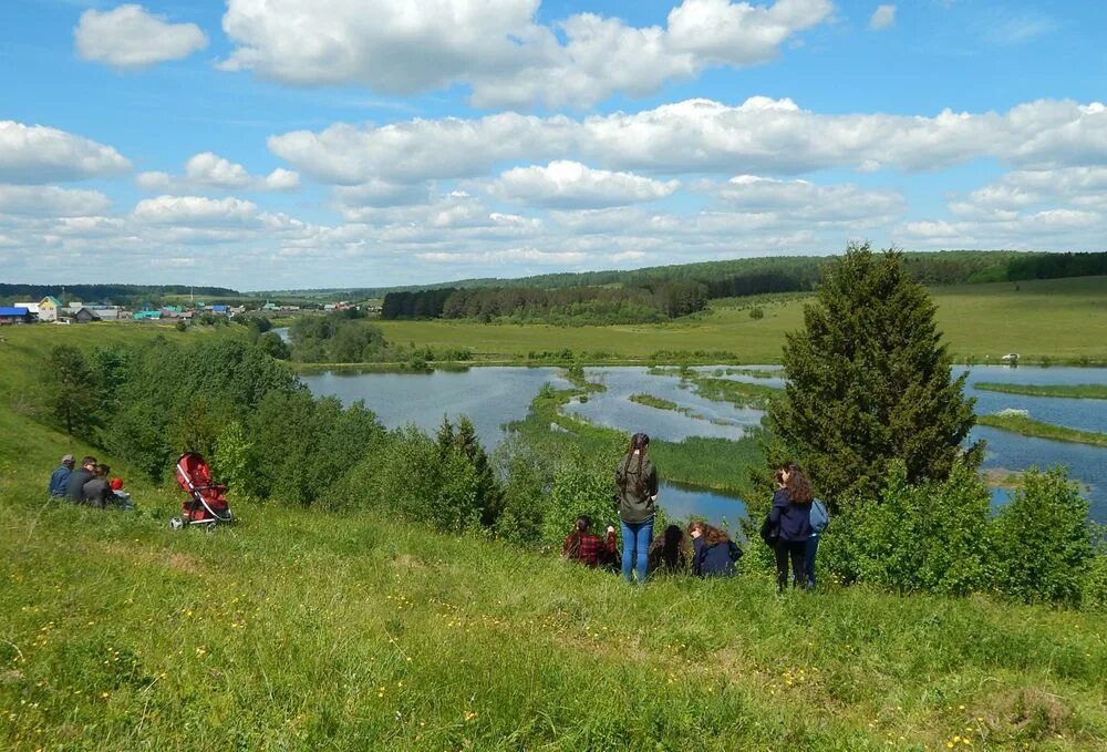 Енапаево пермский край октябрьский. Село Енапаево Октябрьский район. Деревня большой Сарс. Пермский край Октябрьский район Енопаево Енапаево.