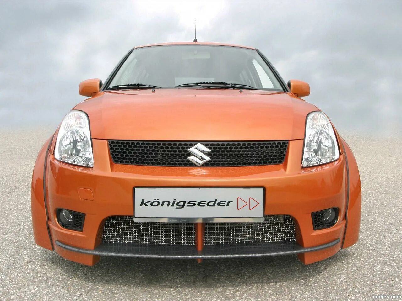 Tuning suzuki. Suzuki super Swift. Сузуки Свифт 2008 оранжевый. Suzuki Swift Tuning. Расширители арок Сузуки Свифт 2005-2010.