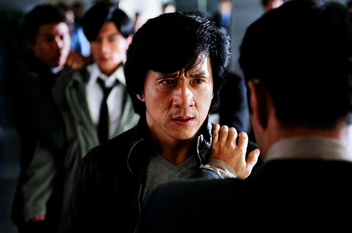 джеки чан новая полицейская история 2004. полицейский джеки чан. джеки чан полицейский.