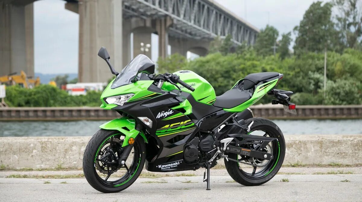 Кавасаки 400 характеристика. Kawasaki ninja 400. kawasaki ninja 400ex. кавасаки ниндзя 400 r. kawasaki ninja 400r 2018.
