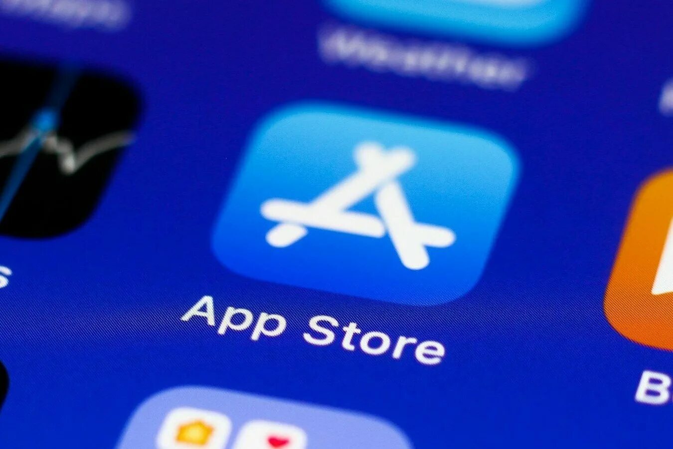 Новое приложение в app store. Apple app store. российский магазин приложений. приложения apple. apple app store приложения.