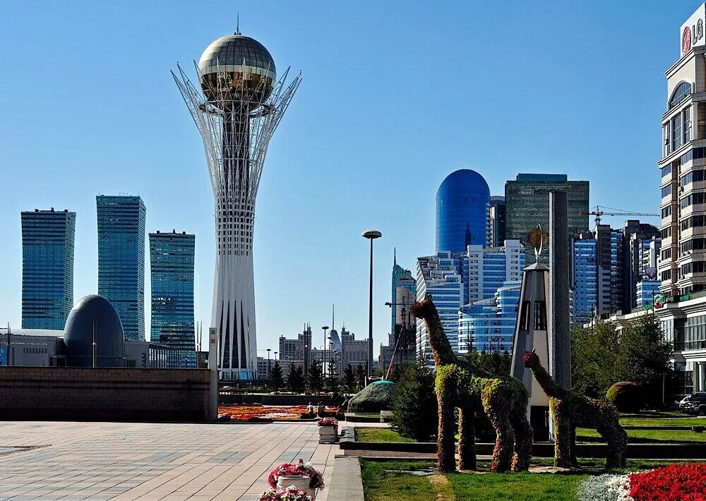 Нурсултан бывший. Нурсултан столица казахстана. Столица нурсултан столица. Астана сити нур султан. Монумент астатана байтерек.