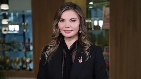 Үлкен сиськи және есектері бар шырынды әжелер