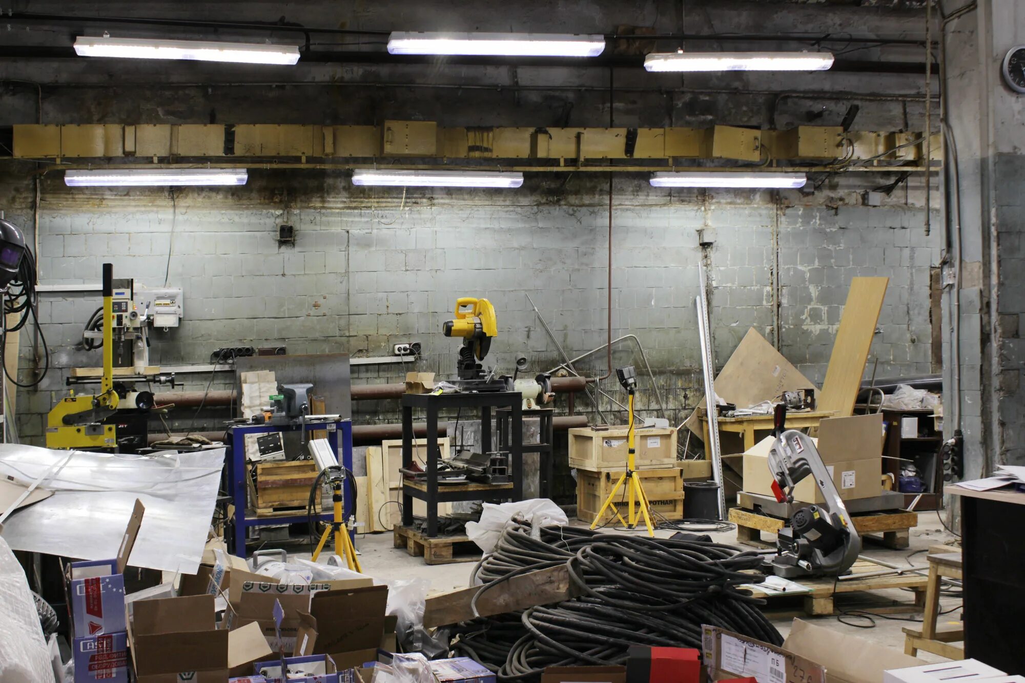 Завод увз в нижнем тагиле. Завод увз нижний тагил директор. Урал вагоностроительный завод нижний тагил. Нижний тагил танки завод. Завод в нижнем тагиле уралвагонзавод.