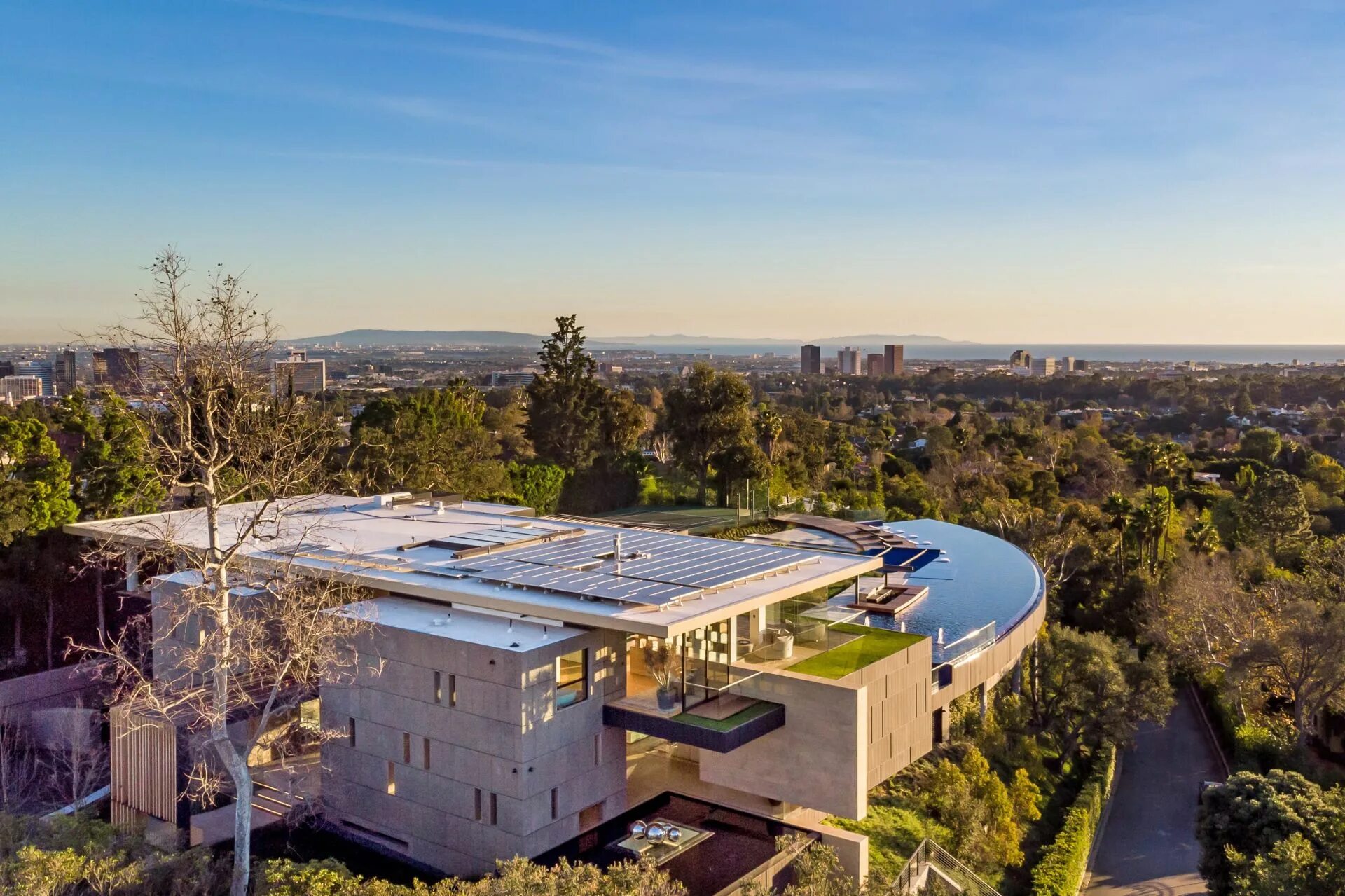 924 bel air rd, лос-анджелес,. Лос анджелес обои на телефон. Los angeles air. Особняк bel-air в лос-анджелесе. Los angeles air.