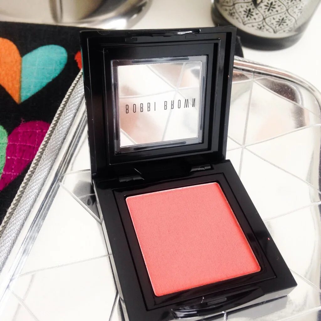 Blush brown. Румяна Bobbi Brown Clementine 46. Клементин румяна Бобби Браун. Bobbi Brown blush Clementine. Bobbi Brown blush румяна | Clementine.