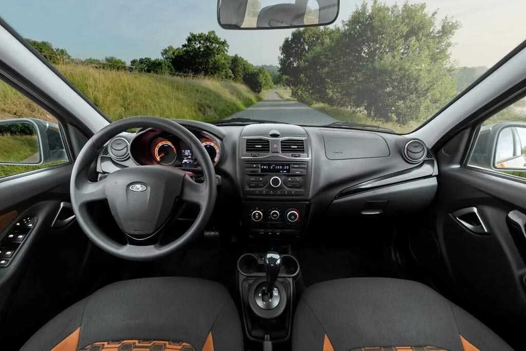 Granta drive active 2020. Комплектации гранта 2023. Комплектации гранта 2023. Новая гранта 2023. Гранта кросс 2021 салон.