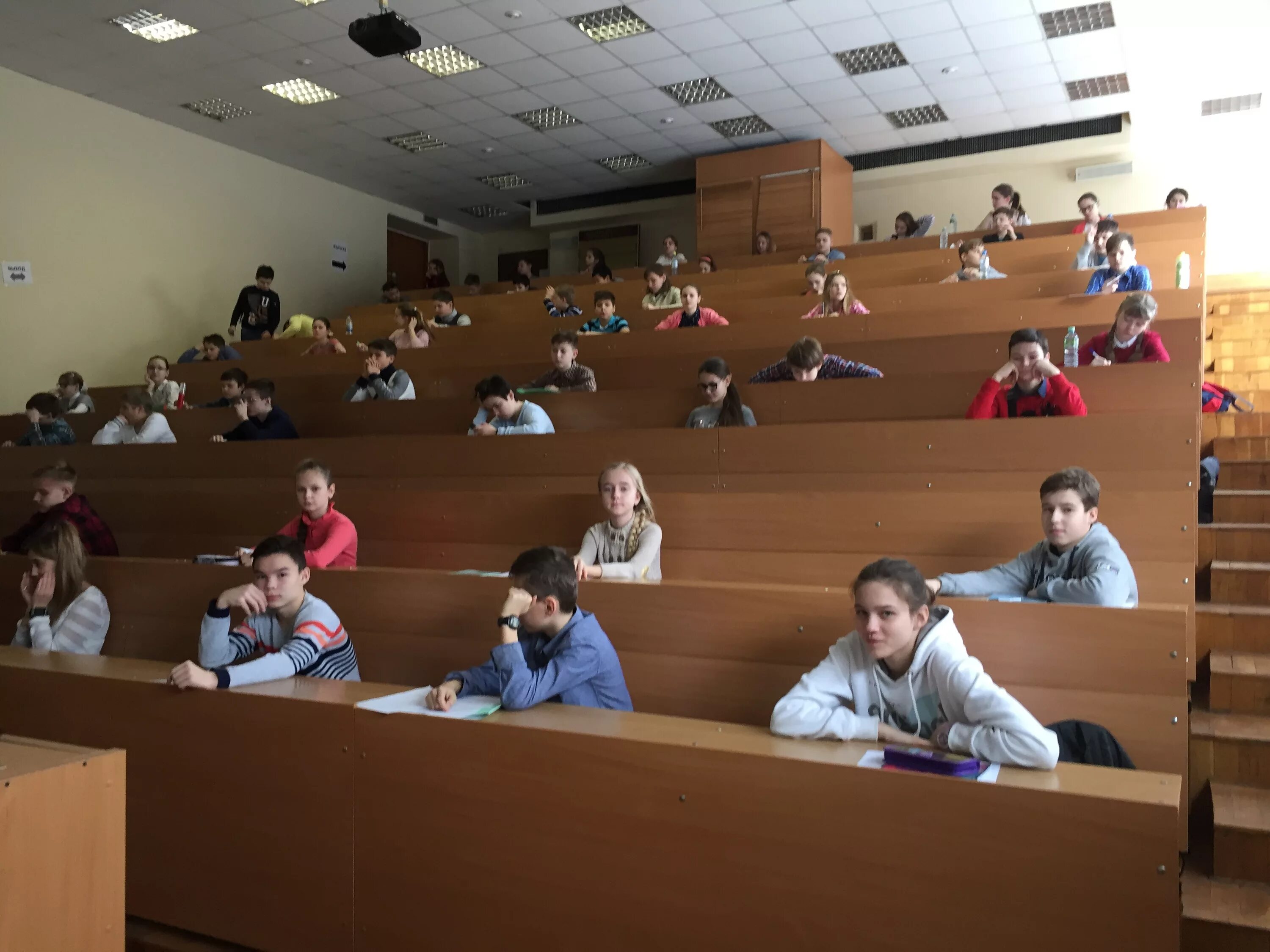 Матпраздник МГУ. Математический праздник МГУ. Математический праздник в МГУ 2017. Мехмат аудитории.