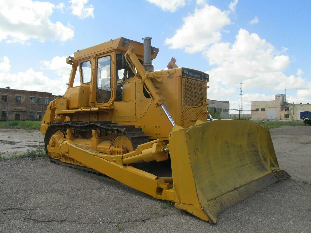 Отвал комацу 155. Бульдозер bruder cat (02-422) 1:16 40 см. Бульдозер гусеничный cat d6r. Caterpillar d10t2. Двух бульдозеров.