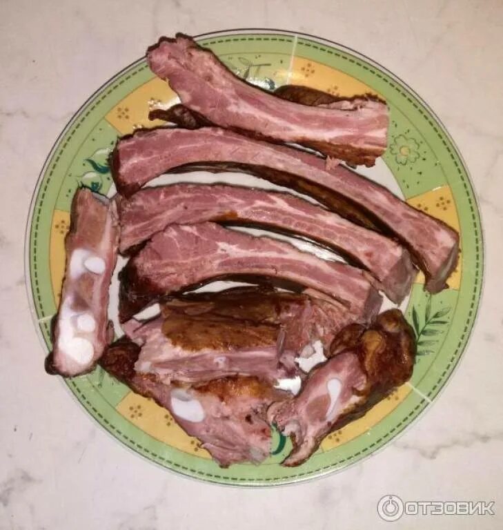 Ребра свиные великолукский мясокомбинат как готовить. Великолукский мясокомбинат ребра свиные. ребрышки великолукский мясокомбинат. копченые ребра.