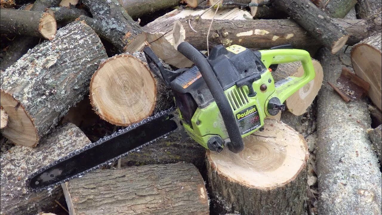 Stihl ms 362c. пилить дрова пилами. пилить дрова пилами. распиловка дерева. пилить дрова пилами.