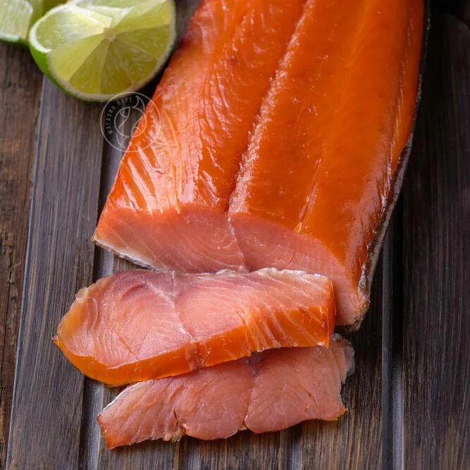 лосось тушка. филе кеты слабосоленая. филе кеты "хелмон". филе семги. сальмон рыба.