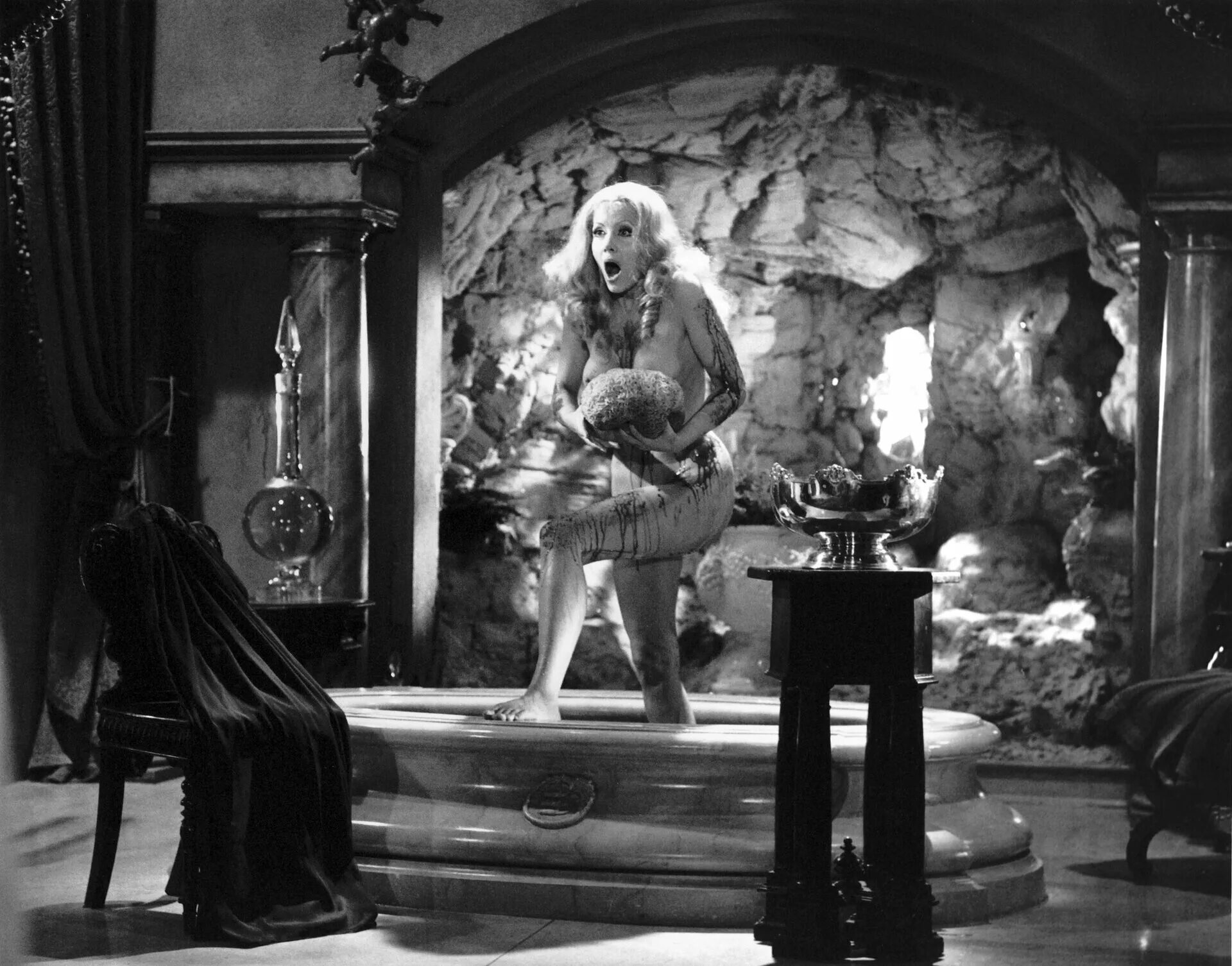 графиня дракула.